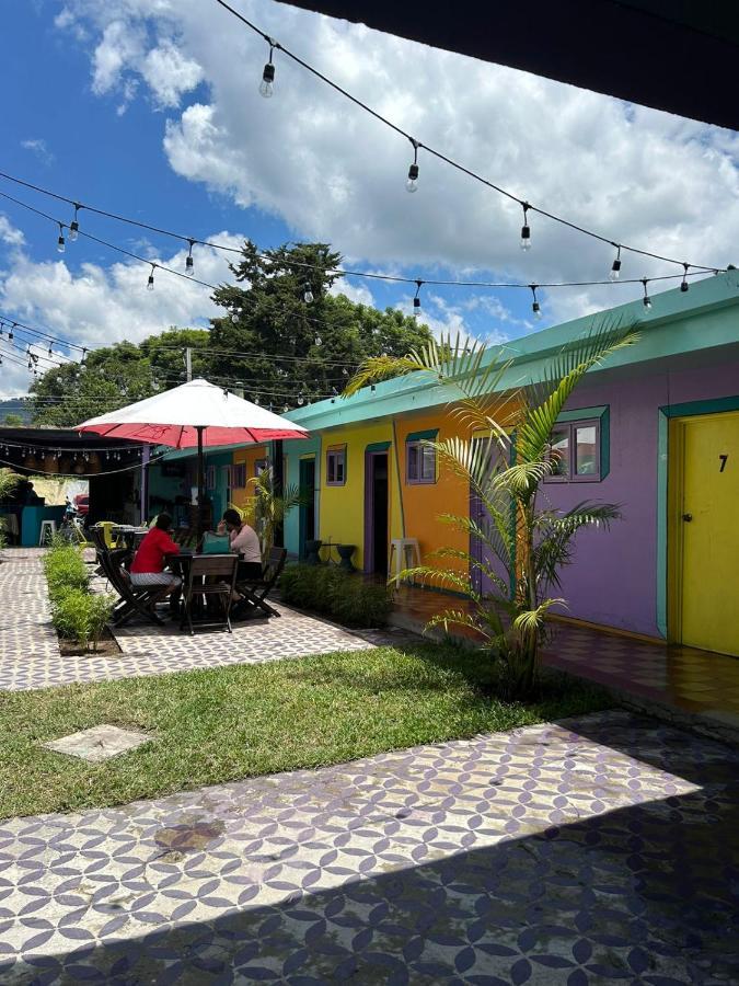 Funk Yeah Hostel Antigua Exterior photo